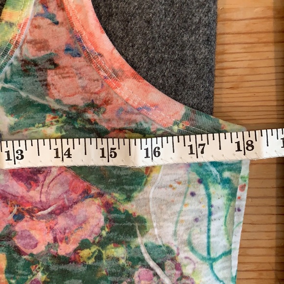 Ricki’s floral racer back tank top - Picture 5 of 5